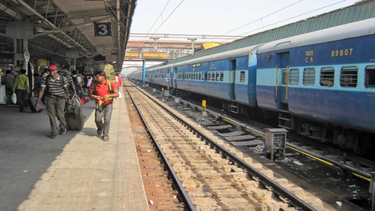 Chhapra-Anand Vihar Terminal special train