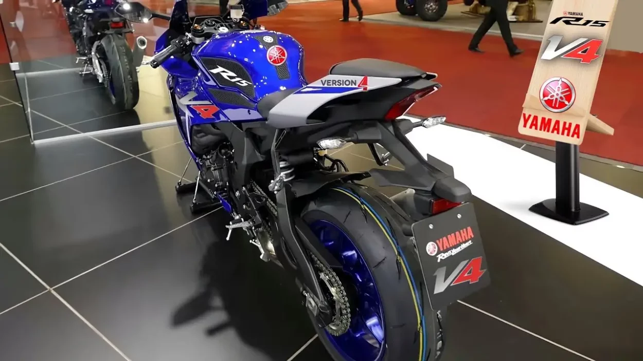 Yamaha's R15 V4