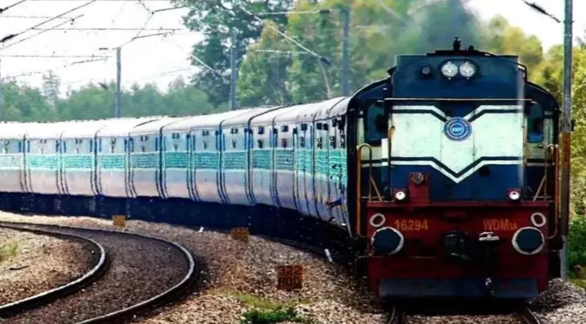 Holi special train